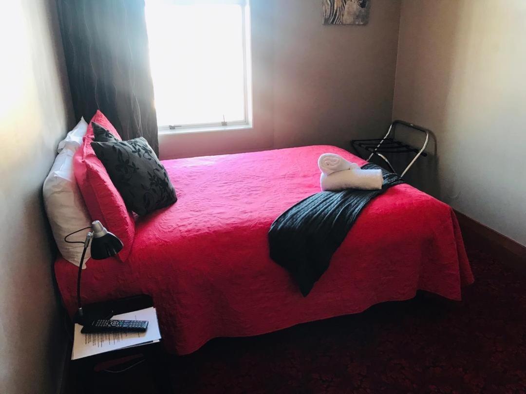Otautau Hotel Eksteriør bilde